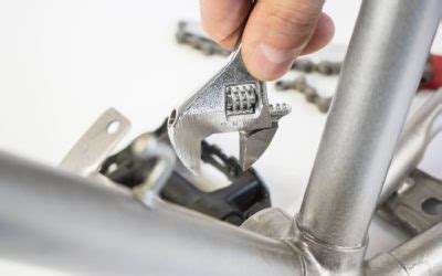 Wie man eine Schraubenschlüssel-Fahrradpumpe repariert